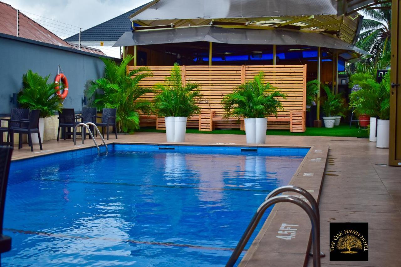 Oak Haven Hotel & Suites Порт Харкорт Екстериор снимка