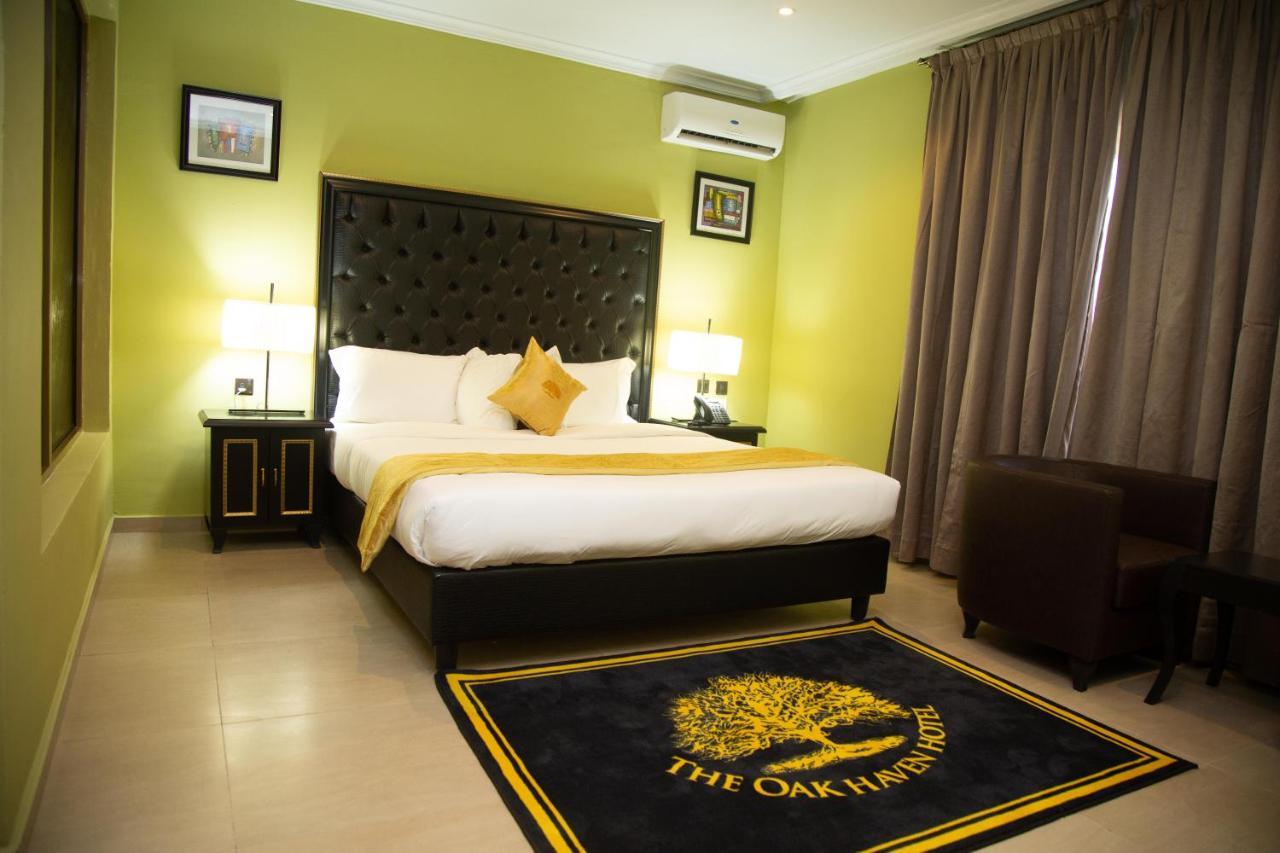 Oak Haven Hotel & Suites Порт Харкорт Екстериор снимка