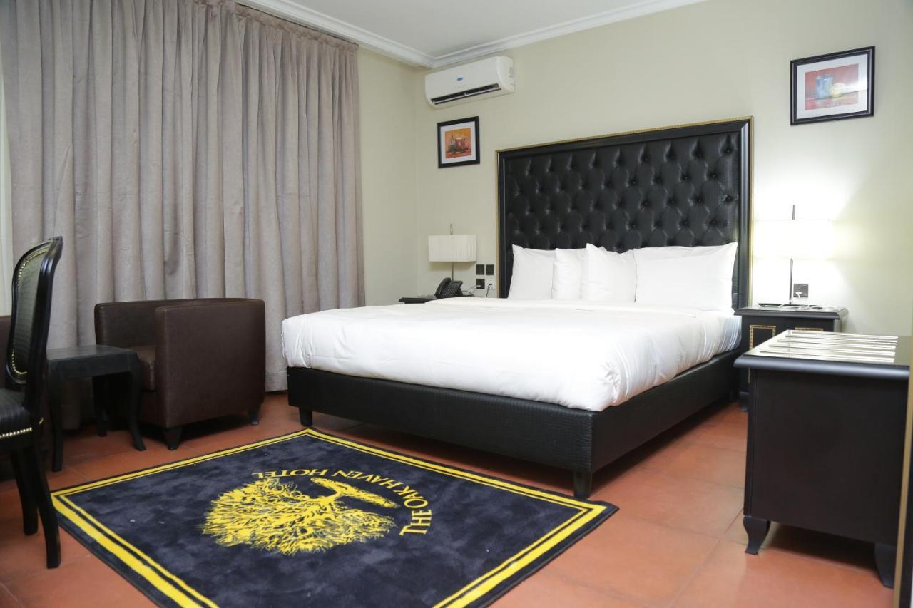 Oak Haven Hotel & Suites Порт Харкорт Екстериор снимка